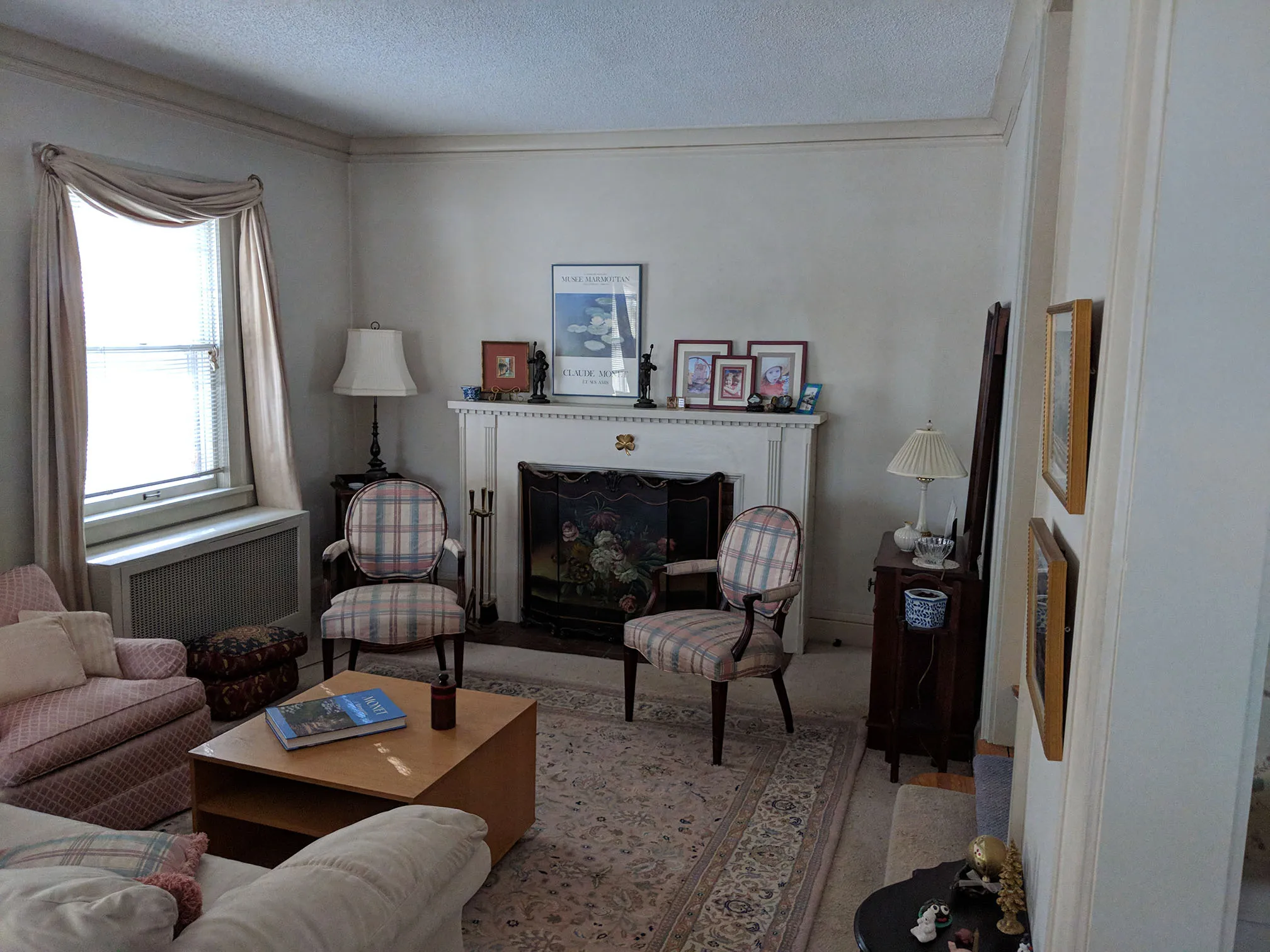 Living Room, before renovation